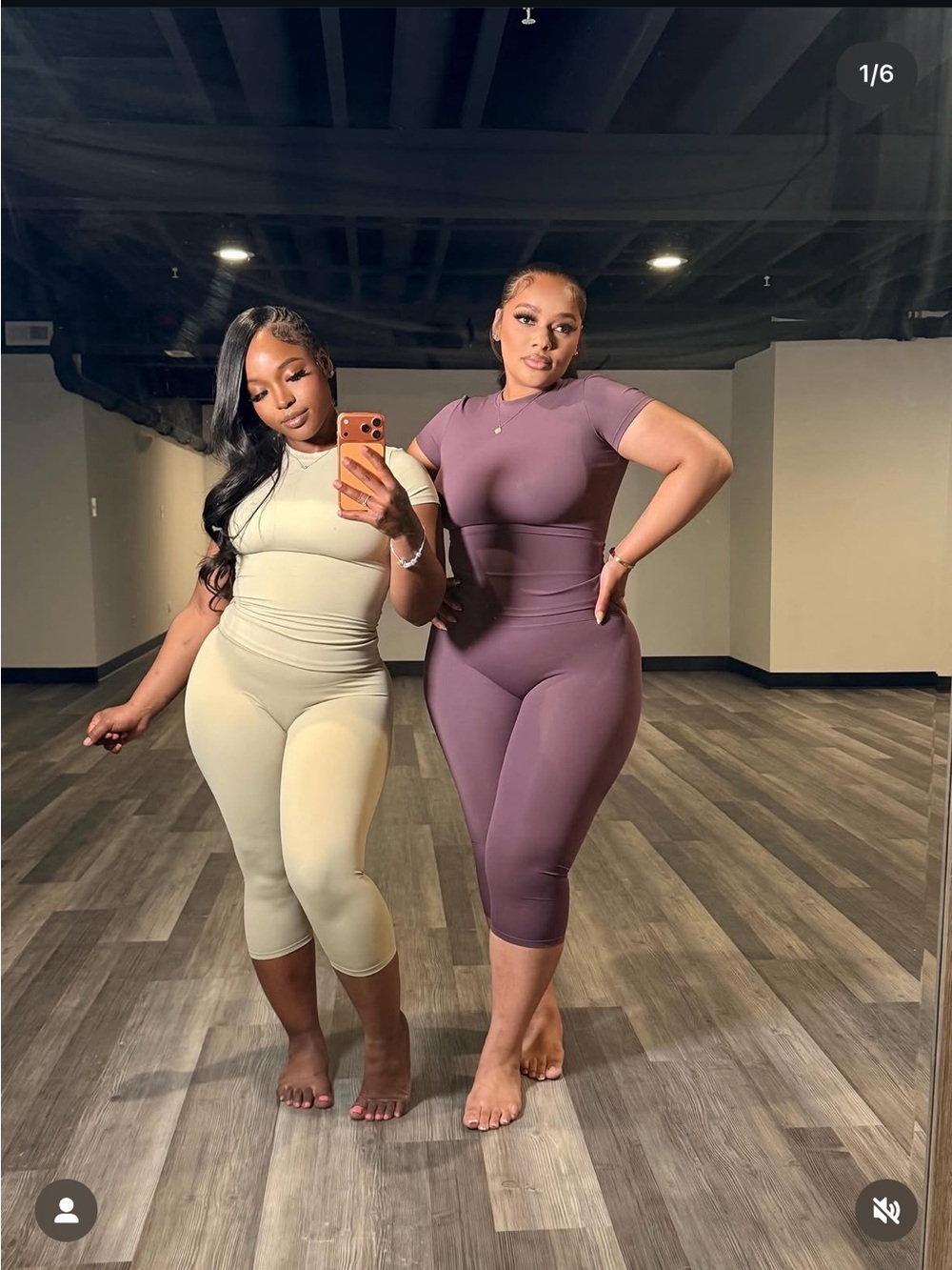Purple Seamless Short Sleeve & Capri Two Piece Set
